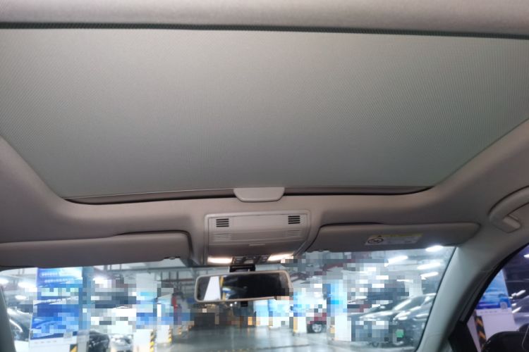 Used Volkswagen Golf 2017 230TSI Automatic Comfort Edition – Celebrating Milestone of One Million Units Headliner