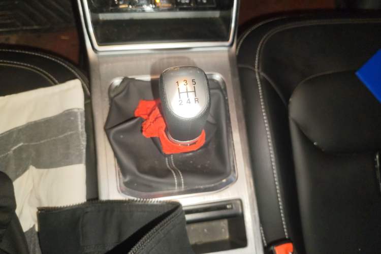 Used Bestune X40 2019 1.6L Manual Luxury Edition China VI
