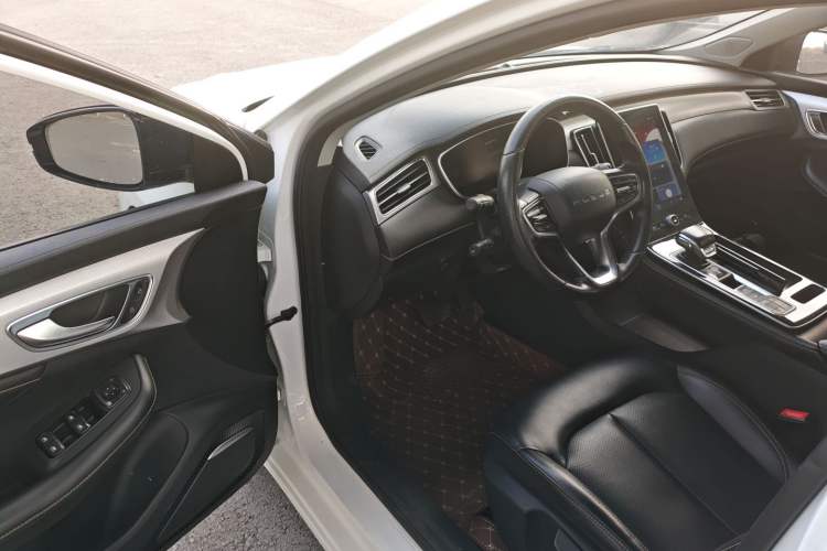 Used Roewe i6 MAX 2020 300TGI Automatic Sporty Cool Edition