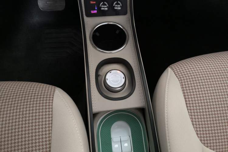 Used Wuling Hongguang MINIEV 2024 3rd Generation 215km Youth Edition Gear Lever