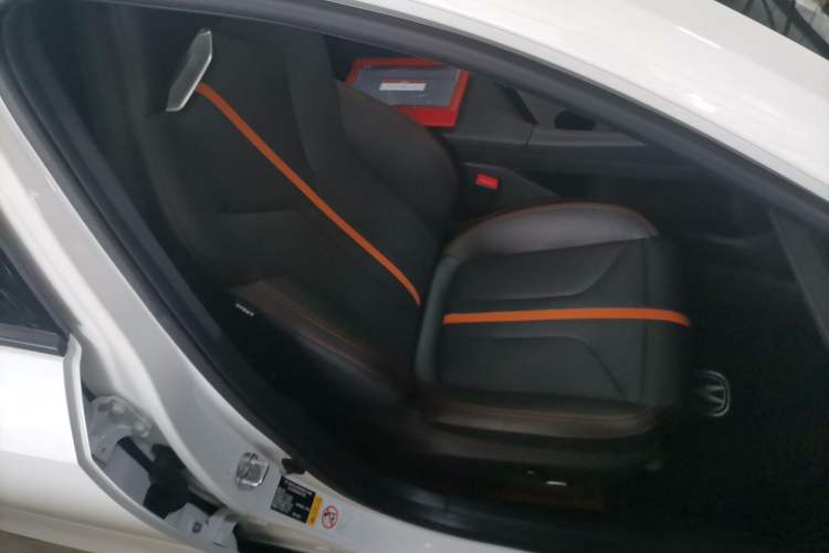 Used Changan UNI-V 2024 1.5T Prestige Edition