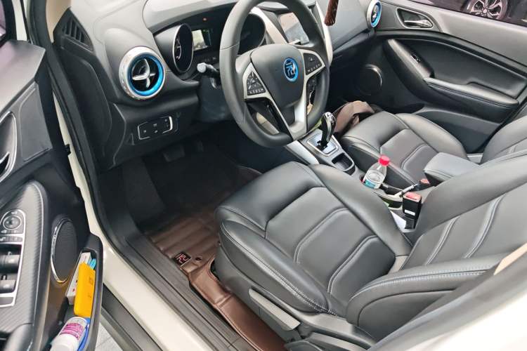 Used BYD Yuan New Energy 2018 EV360 Smart Connect Cool Edition
