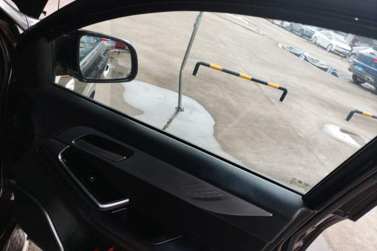 Used Soueast DX7 2018 Prime 1.5T Automatic Luxury Model China V Standard
