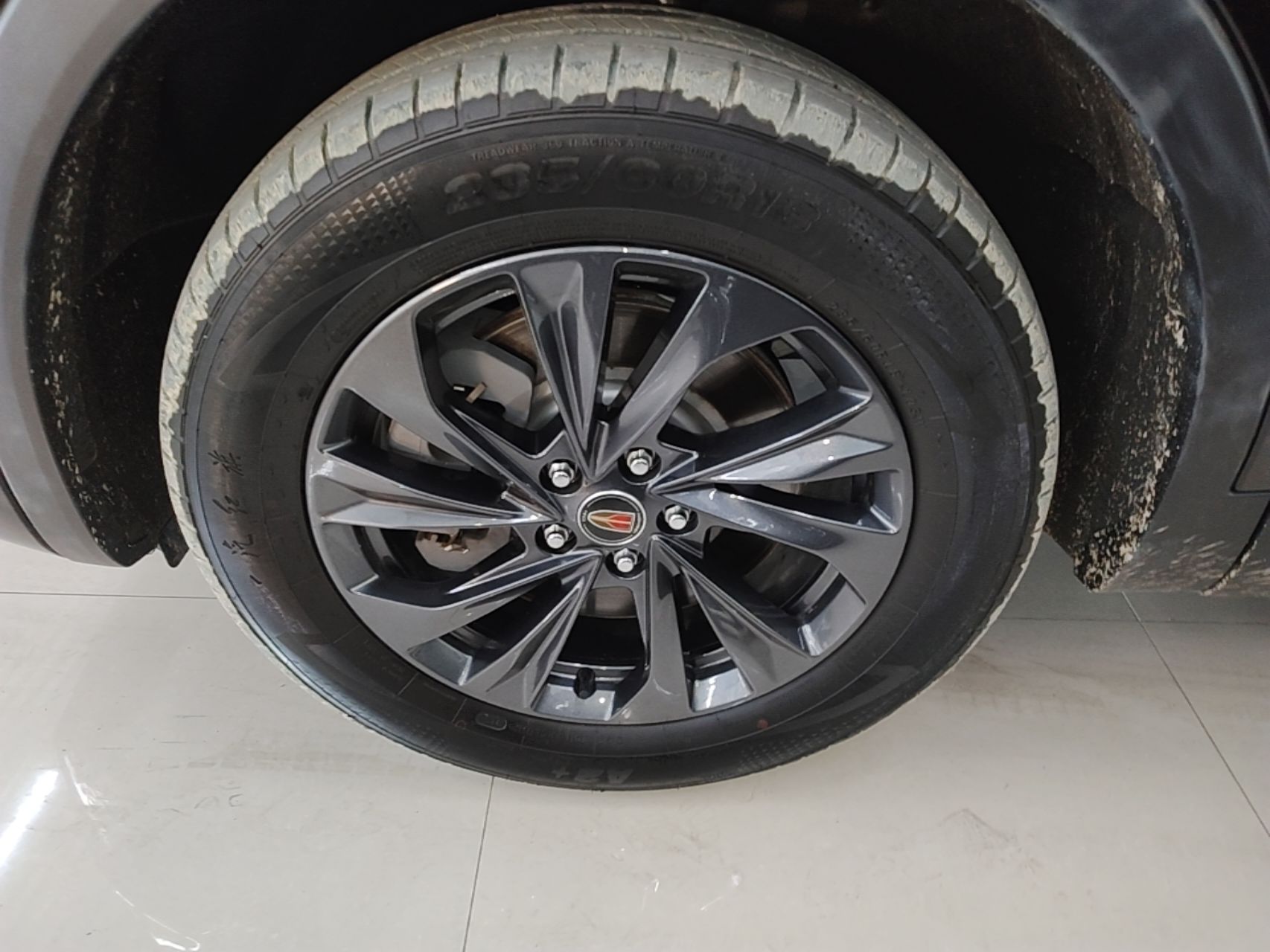 Hongqi HS5 2025 2.0T Two-Wheel Drive Flagship Pro Edition - Chinese Trim Xiang — снимка 10