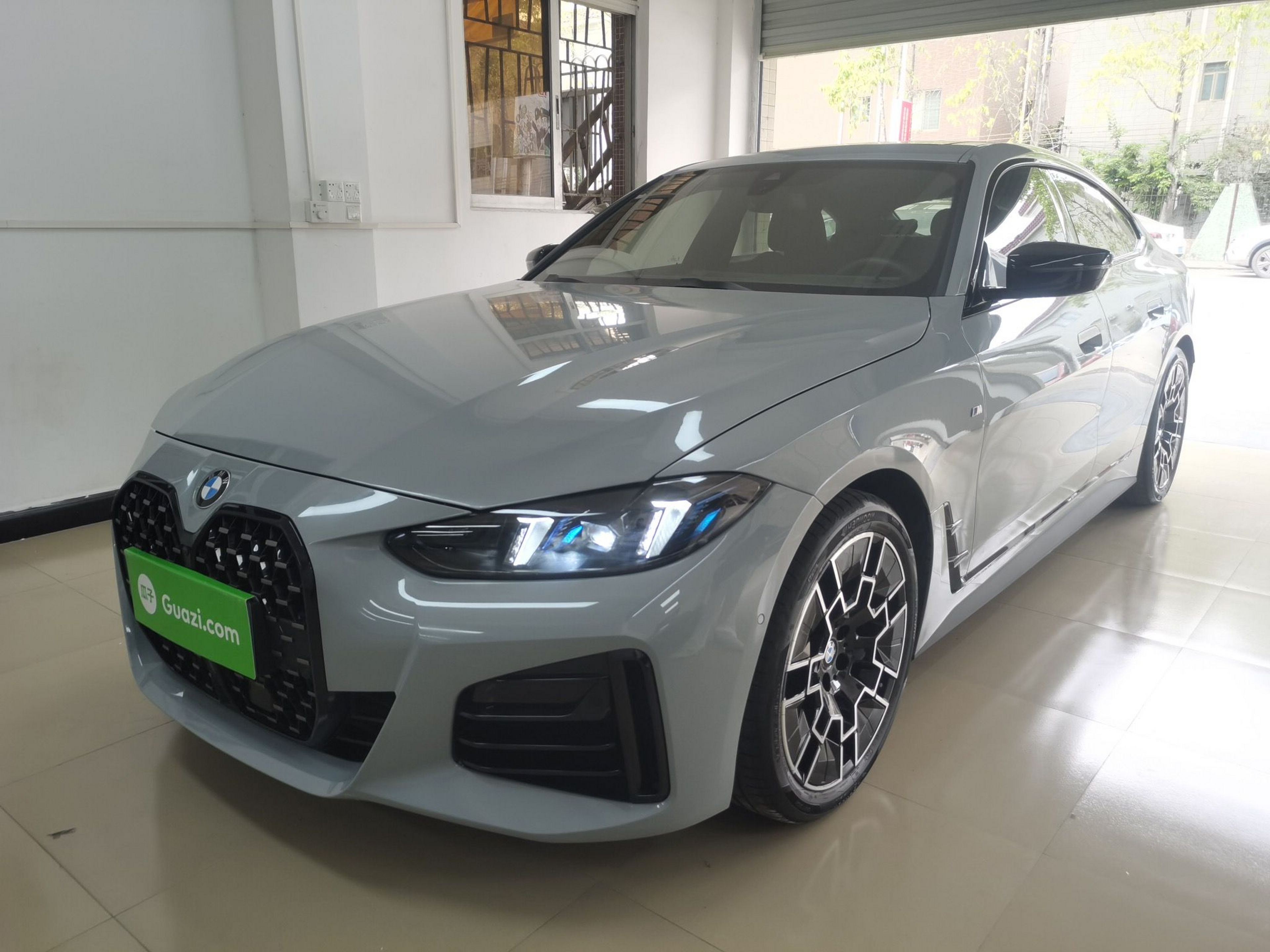 Parte inferior delantera