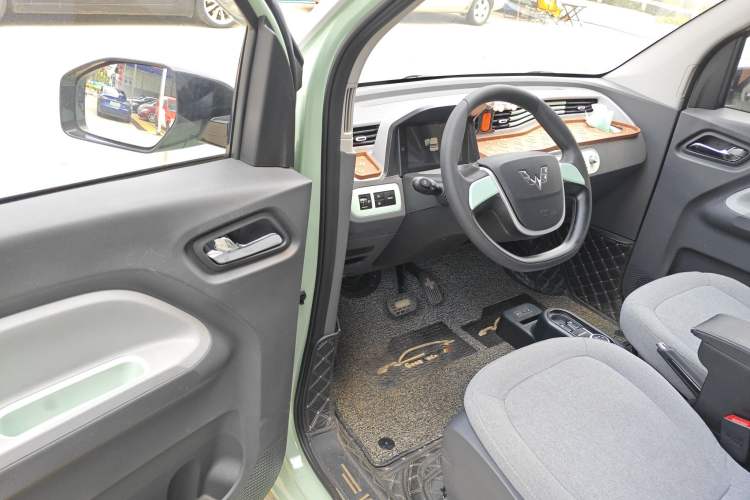 Used Wuling Hongguang MINIEV 2021 Macaron Premium Model – Lithium-NMC