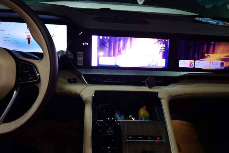 Used Geely Auto Monjaro L 2025 Dongfang Yao 2.0TD Automatic Lanxing Edition
