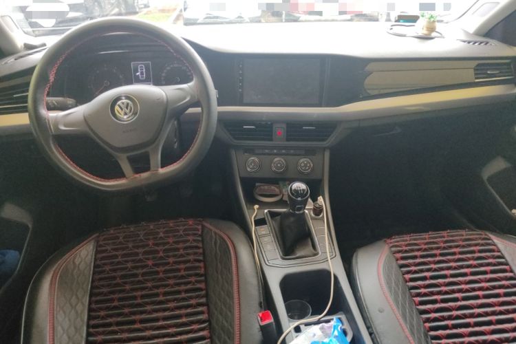 Used Volkswagen Bora 2019 Revised Version 1.5L Manual Fashion Edition China VI Standard Interior 2