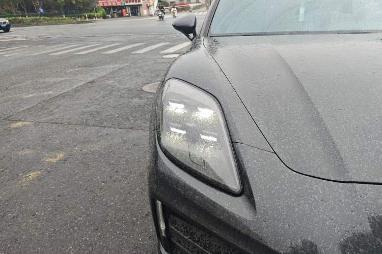 Used Porsche Panamera 2024 Panamera 4 Executive Long Wheelbase 2.9T Right Front Headlight