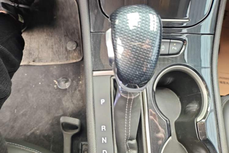 Used Buick Verano 2015 Sedan 20T Dual-Clutch Leading Model Gear Lever