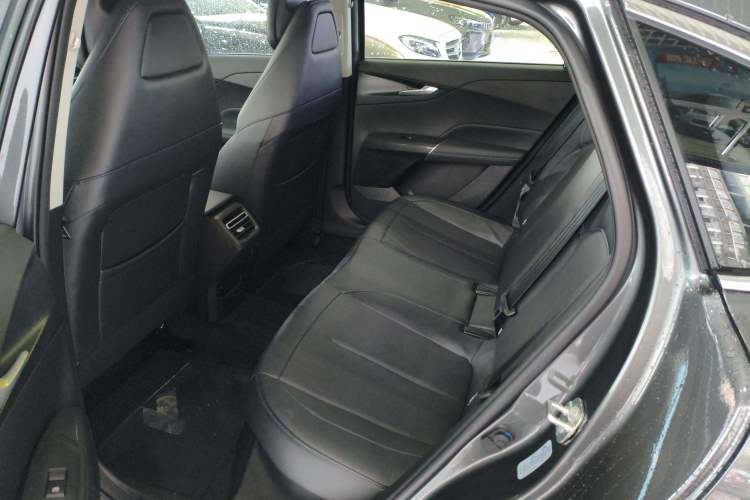 Used Changan Eado 2025 Blue Whale 1.5T 500Bar Prestige Model