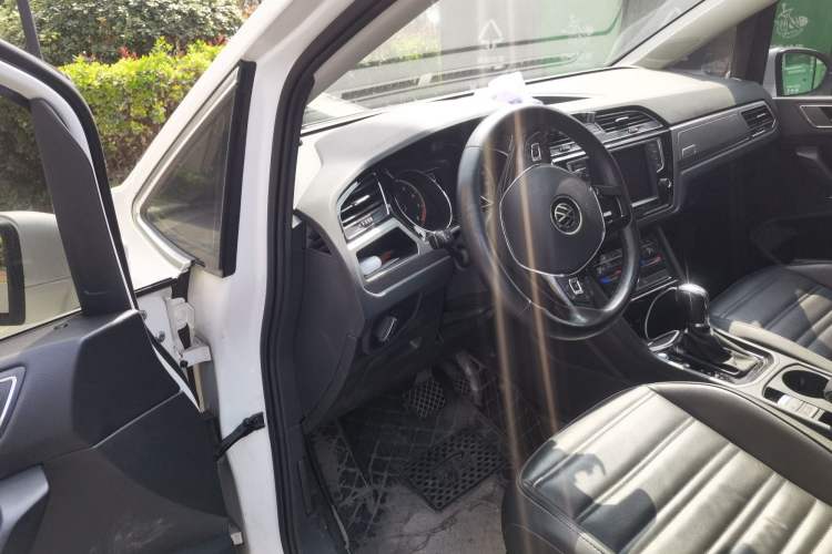 Used Volkswagen Touran 2021 Volkswagen Touran L 280TSI DSG Boundary Edition 7-Seater
