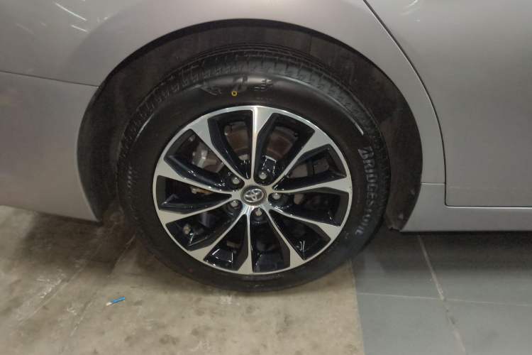 Used Toyota Avalon 2022 Dual-Engine 2.5L Luxury Edition
