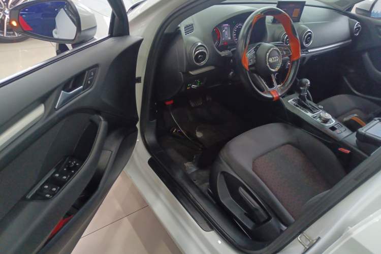 Used Audi A3 2020 Restyled Limousine 35 TFSI Ambition Version China VI