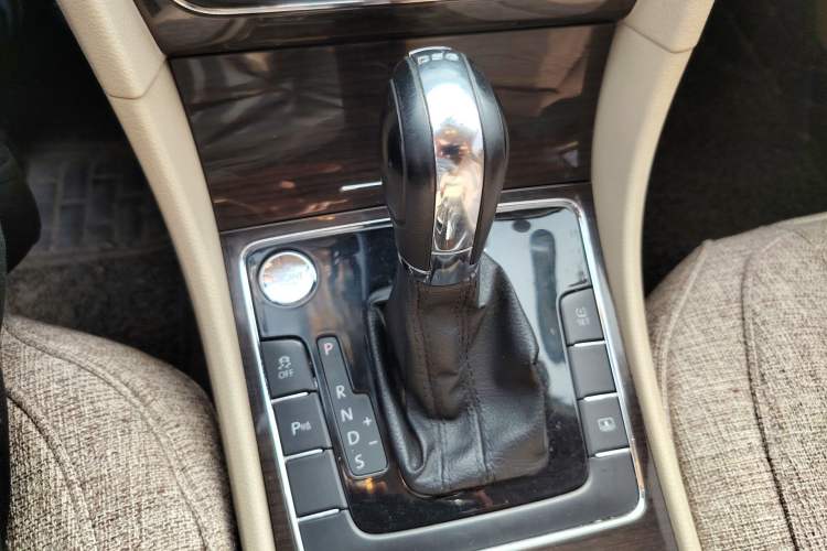 Used Volkswagen Passat 2014 1.8TSI DSG Prestige Edition
