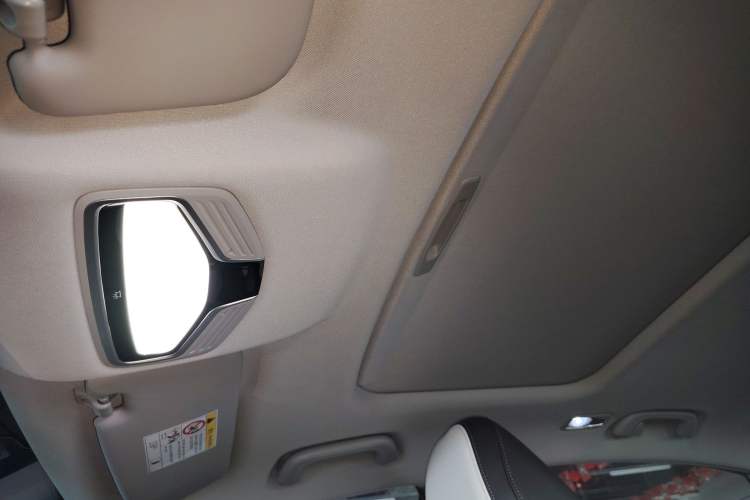 Used Geely Auto Emgrand L 2022 1.4T CVT Flagship Edition
