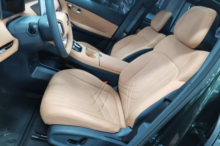 Used Geely Galaxy Galaxy Xingjian 7 EM-i 2025 120km Launch+ Version