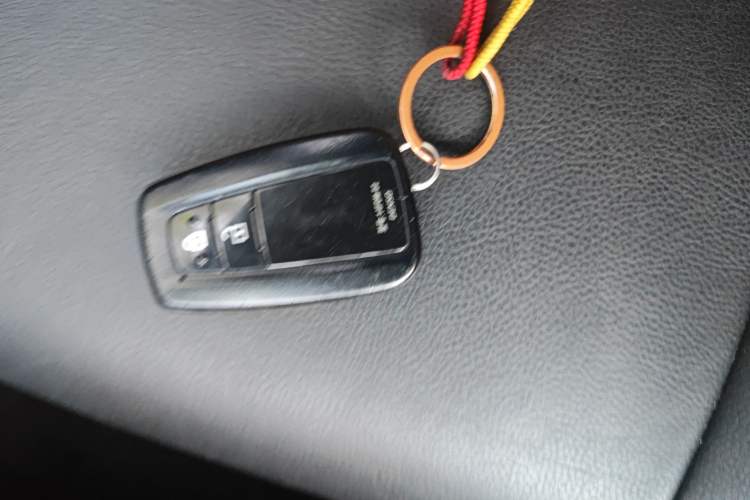 Used Toyota IZOA 2020 2.0L Enjoy Edition