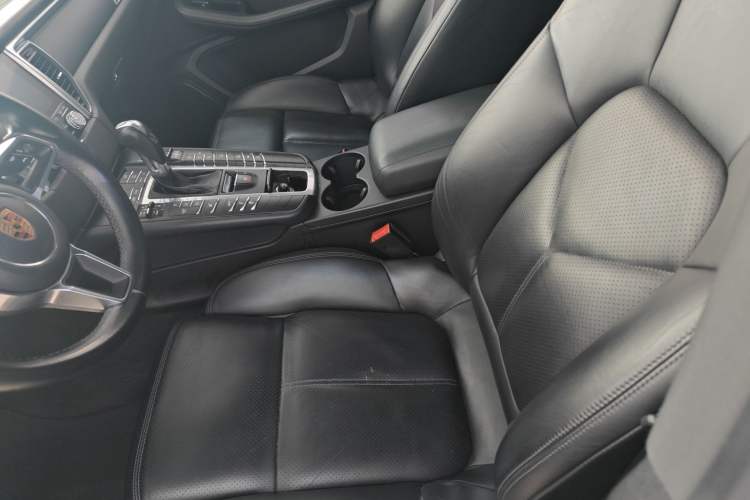 Used Porsche Macan 2017 Macan 2.0T
