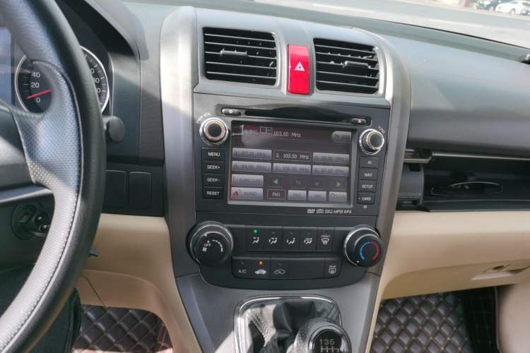 Used Honda CR-V 2010 2.0L manual two-wheel drive urban version
