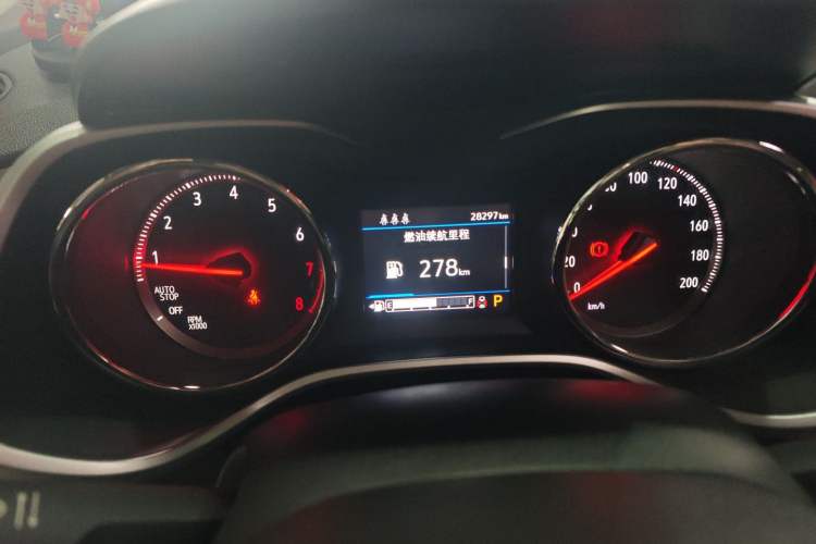 Used Chevrolet Trax 2019 Redline 325T Automatic Fun Edition China VI Standard