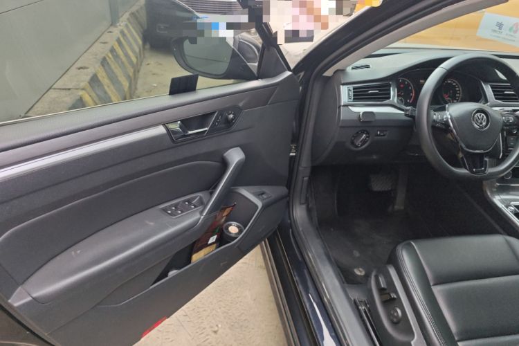 Used Volkswagen Passat 2017 280TSI DSG Luxury Edition

