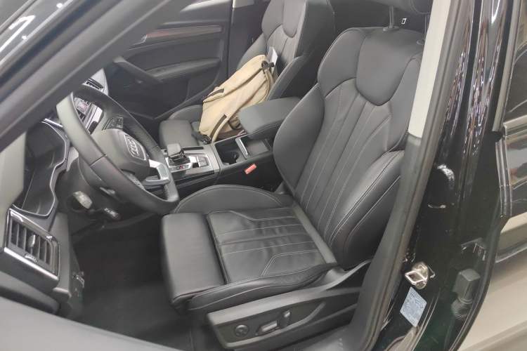 Used Audi Q5L 2022 40T Luxury Dynamic Model
