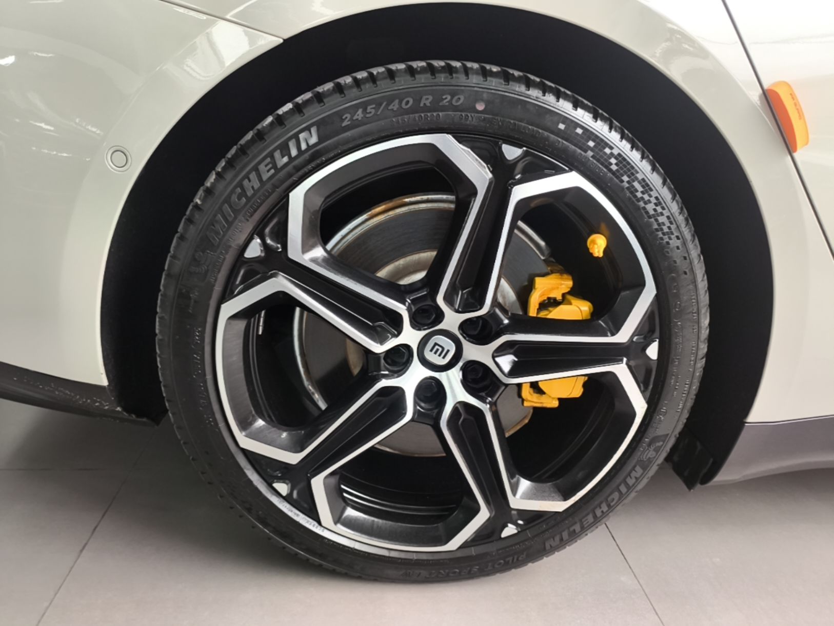 Xiaomi Auto SU7 2024 Rear-Drive Long-Range Intelligent Driving Version — снимка 11