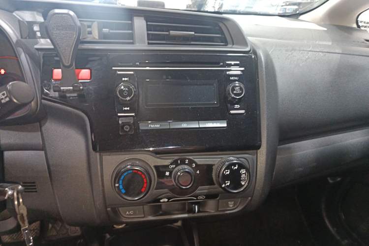 Used Honda Fit 2016 1.5L LX CVT Comfort Model Audio And AC Panel