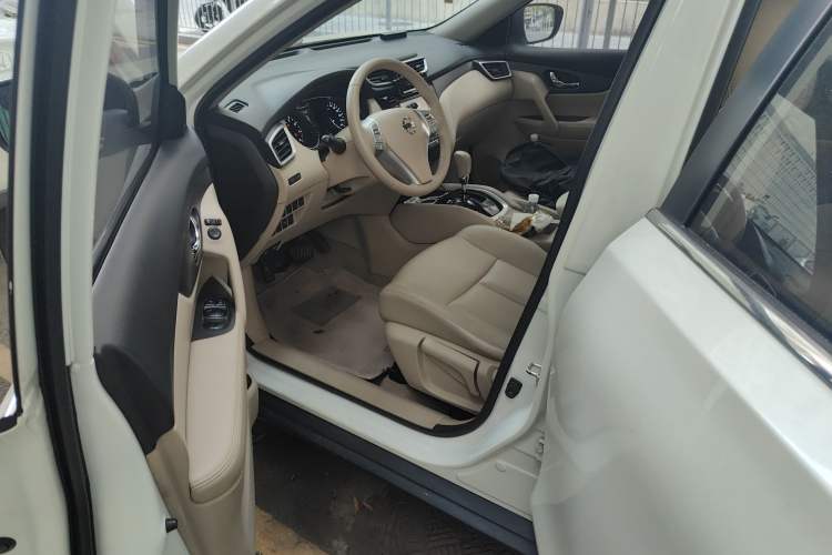 Used Nissan X-Trail 2014 2.0L CVT Smart Edition 2WD