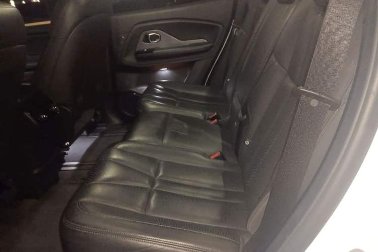 Used Nio ES8 2018 355 km Base Version 7-Seater Edition