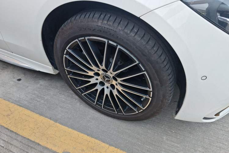 Used Mercedes-Benz C-Class 2025 C 260 L Sport Edition Right Front Wheel Hub