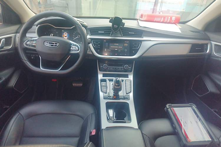 Used Geely Auto Emgrand GL 2019 1.5T DCT Elite Smart Edition Center Console