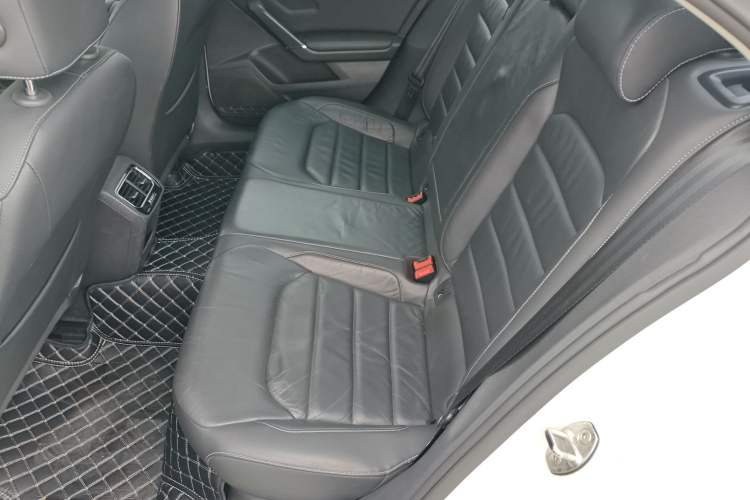 Used Volkswagen Lamando 2015 280TSI DSG Comfort Edition
