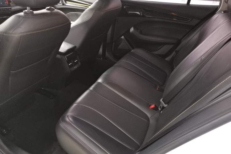 Used Roewe i5 2021 1.5L CVT Diamond Edition