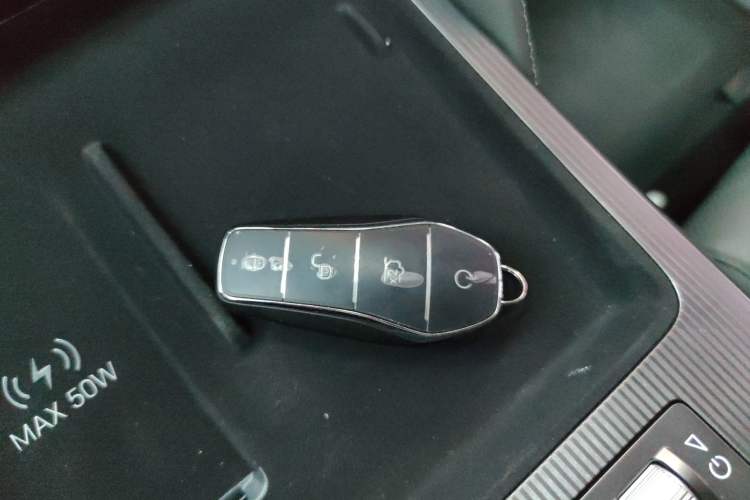 Used BYD Song L DM-i 2025 Intelligent Driving Version 160 km Beyond-Range Type