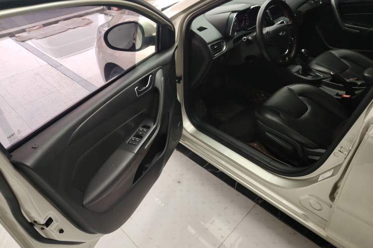 Used Chery Arrizo 5 2017 1.5L CVT Trendsetting Edition