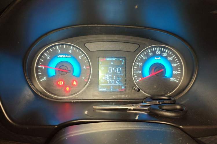 Used Dongfeng Fengon 330 2018 1.5L 330S Premium Edition DK15