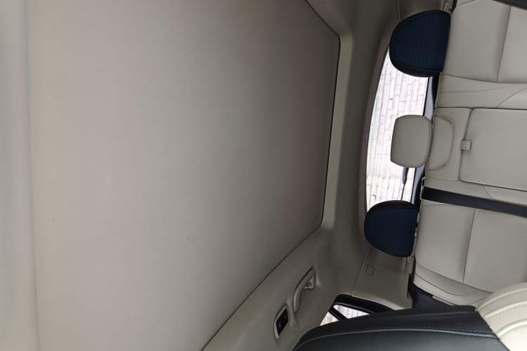 Used Lynk & Co 01 2017 2.0T Two-Wheel Drive Zhaopu Version
