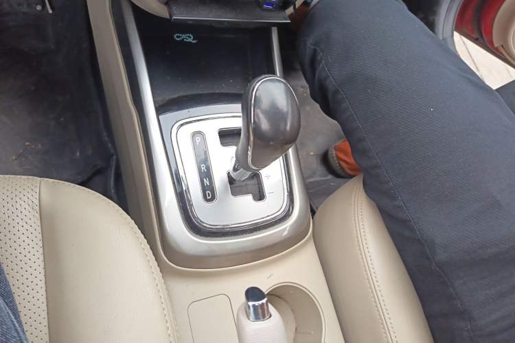 Used CHANGAN Eado 2012 1.6L Automatic Luxury Version China IV Standard
