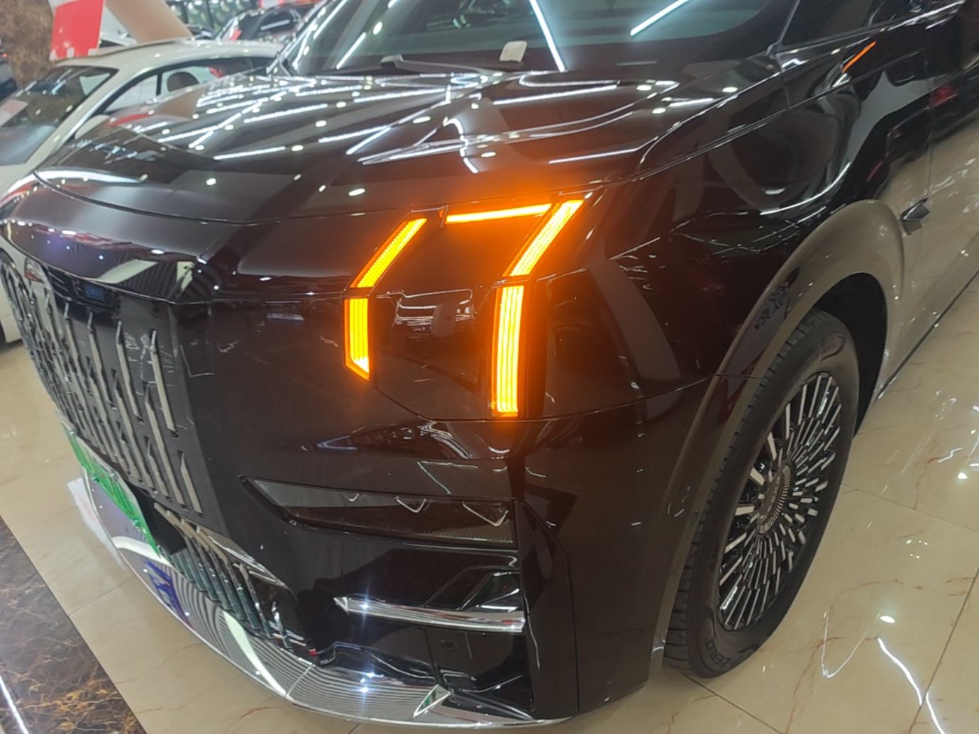Zeekr 009 2024 Six-Seat Executive Version 4WD 108 kWh — снимка 8
