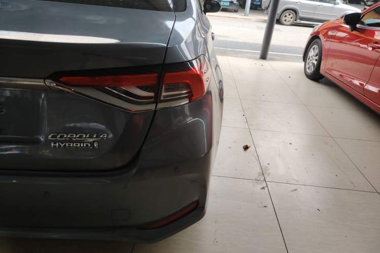 Used Toyota Corolla 2021 Dual-Motor 1.8L E-CVT Elite Edition Exterior 3