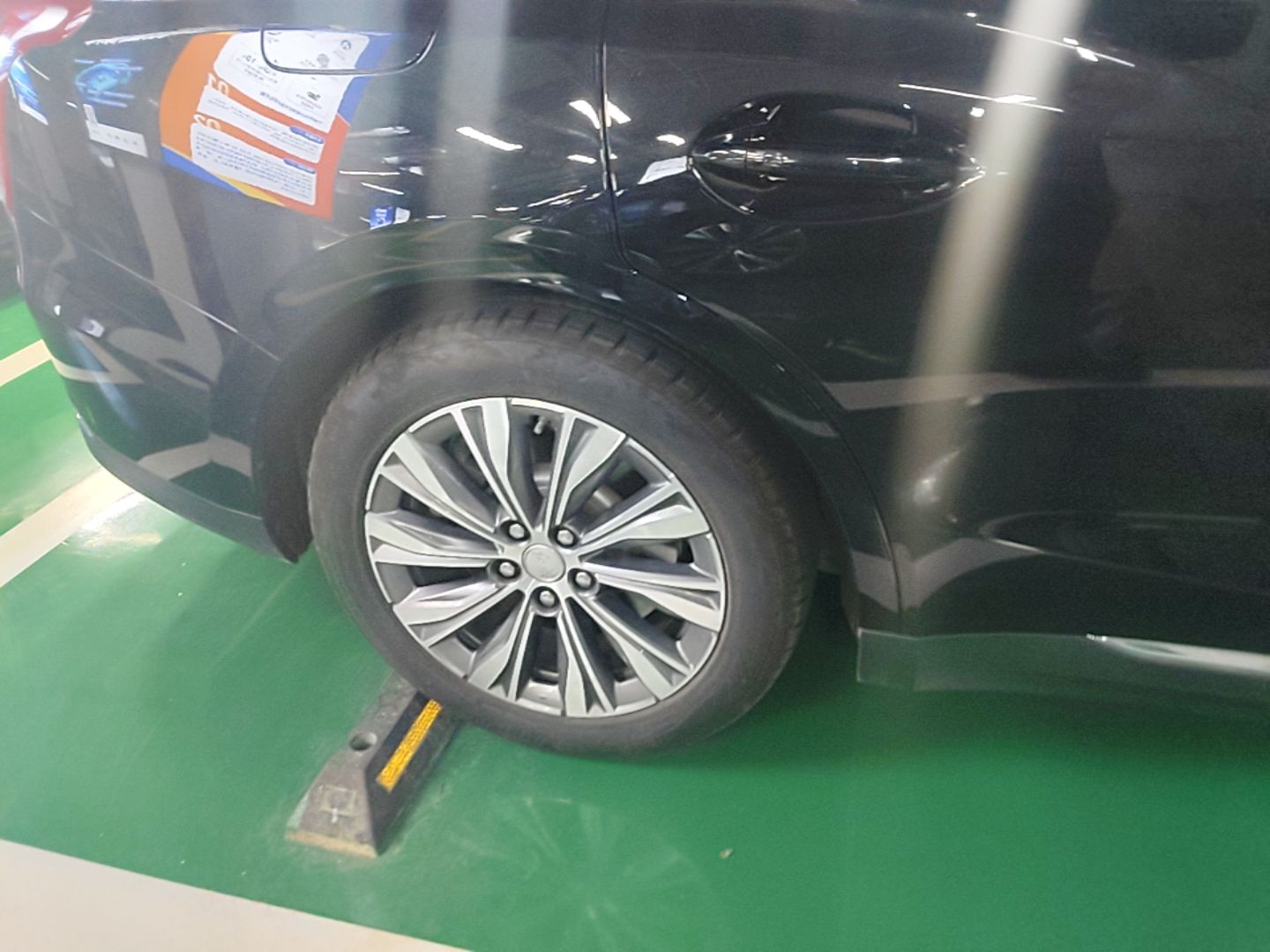 Hongqi E-QM5 2024 500km Range Edition — снимка 11