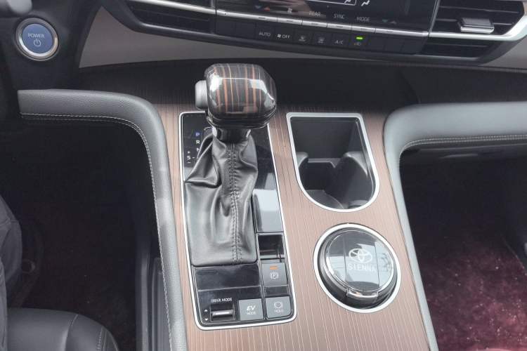 Used Toyota SIENNA 2023 2.5L Hybrid Comfort Edition Gear Lever