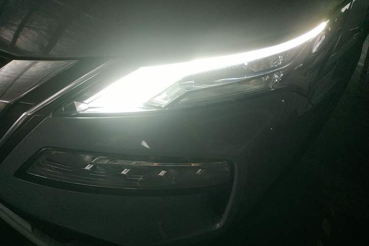 Used Nissan X-Trail 2021 VC-Turbo 300 CVT 2WD Luxury Edition
