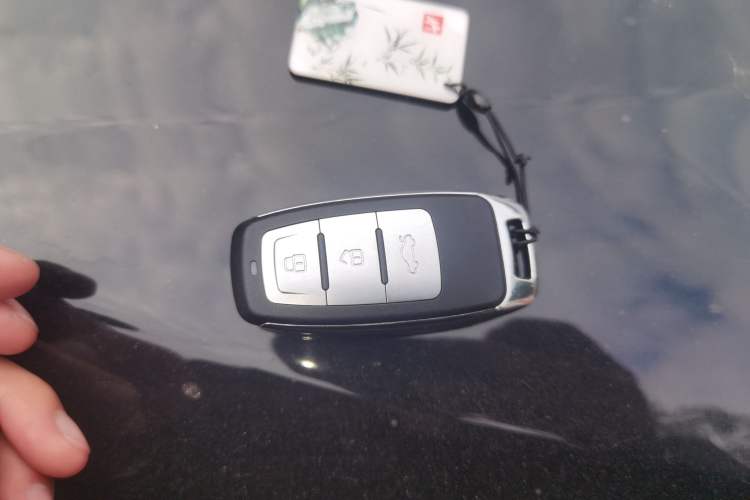 Used BAIC Beijing EU5 2018 R550 Smart Trend Edition
