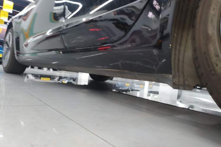 Used Tesla Model 3 2019 Long-Range Rear-Wheel-Drive Version