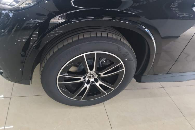 Used Mercedes-Benz GLC 2026 GLC 260 L 4MATIC Luxury Model
