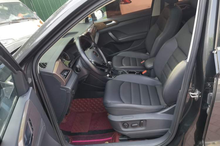 Used Volkswagen Tharu 2021 280TSI Two-Wheel-Drive Luxury Plus Edition