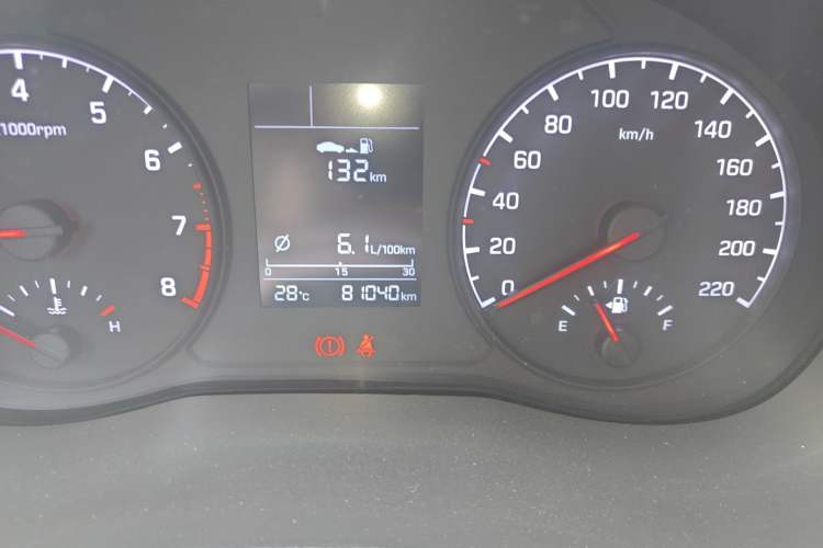 Used Hyundai Verna (new generation) 2016 1.4L Manual Cool Edition GLS Odometer Close Up